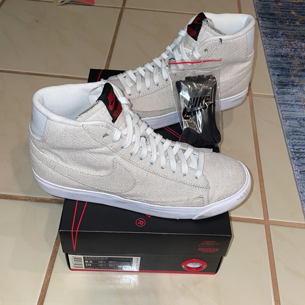 Nike Stranger Things Blazers 8.5
